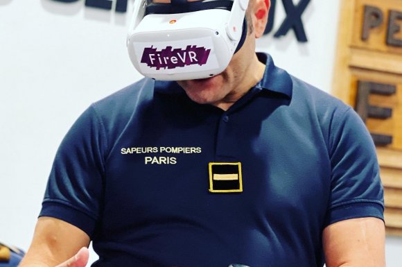 Formation manipulation extincteur en réalité virtuelle sur Paris La Défense 