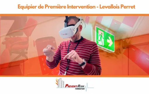 Équipiers de Première Intervention - la réalité virtuelle au service de la manipulation des extincteurs à Levallois-Perret, Paris La Défense, PREVENTIRISK