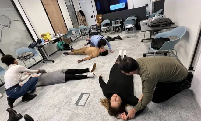 La formation SST nouvelle génération en associant ateliers et réalité virtuelle sur Paris la Défense, Paris La Défense, PREVENTIRISK