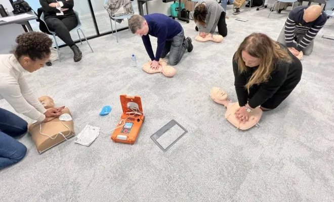La formation SST nouvelle génération en associant ateliers et réalité virtuelle sur Paris la Défense, Paris La Défense, PREVENTIRISK